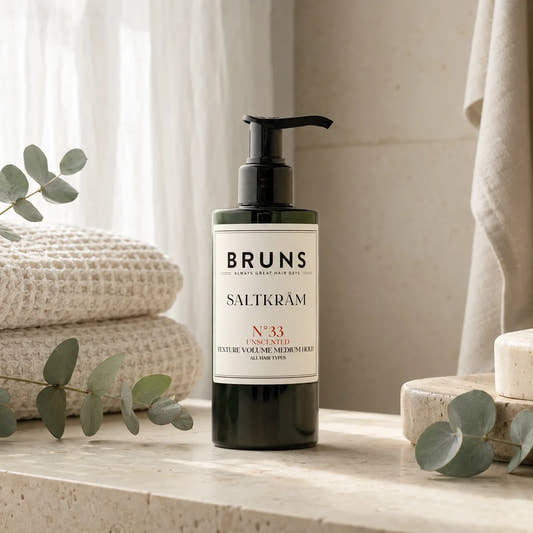 BRUNS Saltkräm N33 Unscented 200 ml i ljust skandinaviskt hemmaspa-badrum