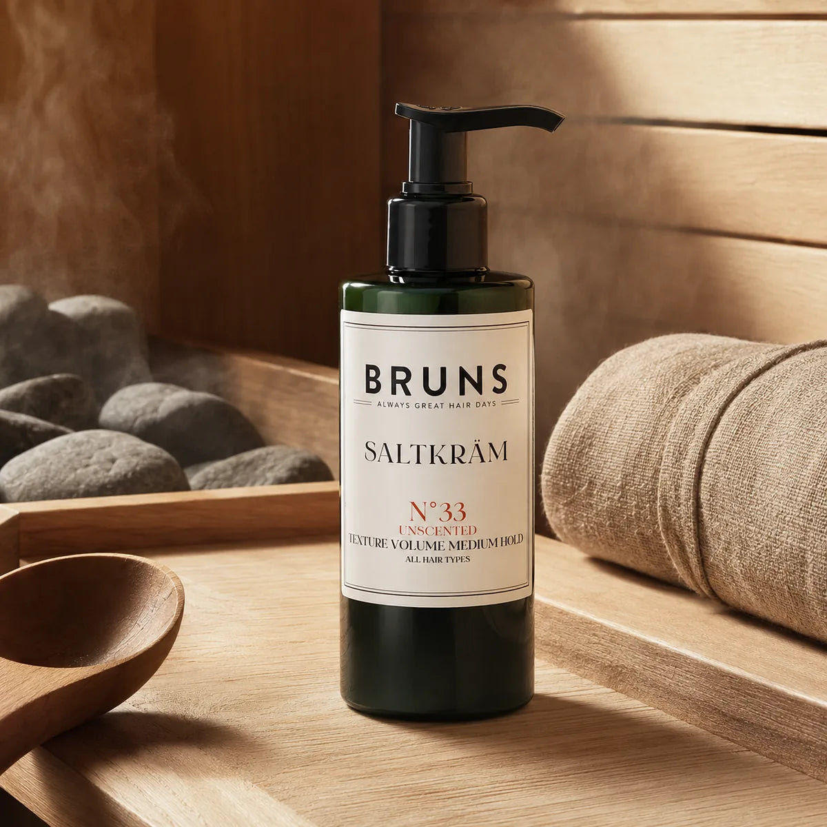 BRUNS Saltkräm N33 Unscented 200 ml i avkopplande skandinavisk bastumiljö
